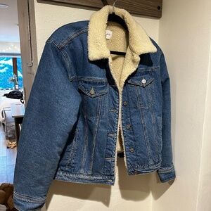 KanCan Sherpa-lined denim trucker jacket, size large